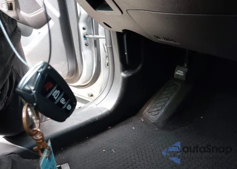 2018 Hyundai Santa Fe Sport 2.4L из США, поврежденный, VIN 5XYZU3LB0JG553043